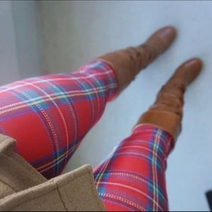 Super Cute Plaid Printed Leggings